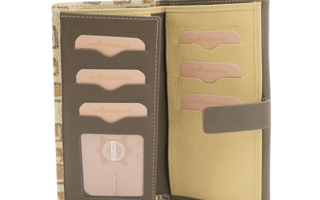 Billetero de fantasía marrón en piel para mujer